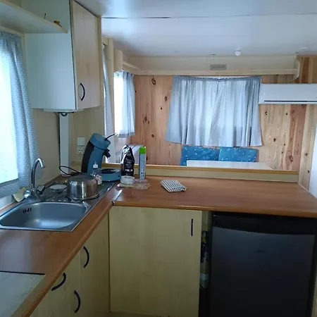 مكان تخييم Les Embruns N2 *