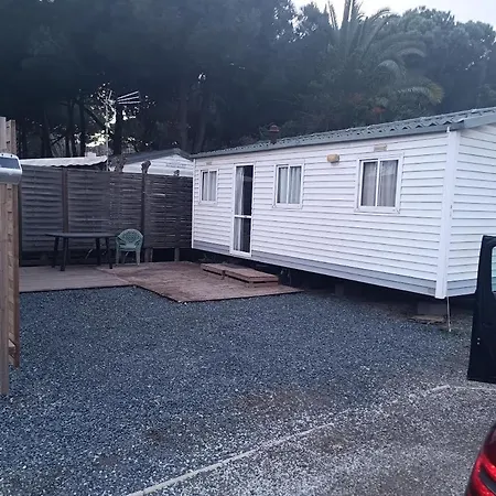 Les Embruns N2 مكان تخييم